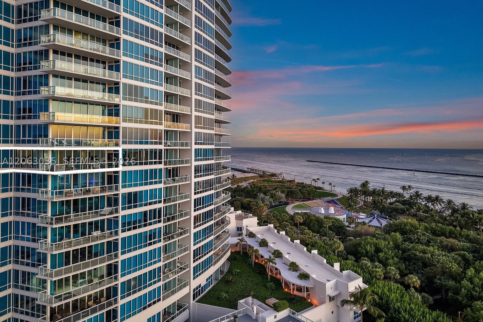 100 S Pointe Dr #1201/1202, Miami Beach FL 33139