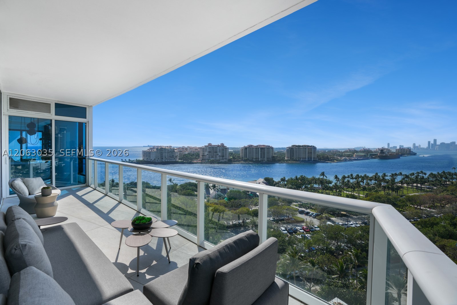 100 S Pointe Dr #1201/1202, Miami Beach FL 33139