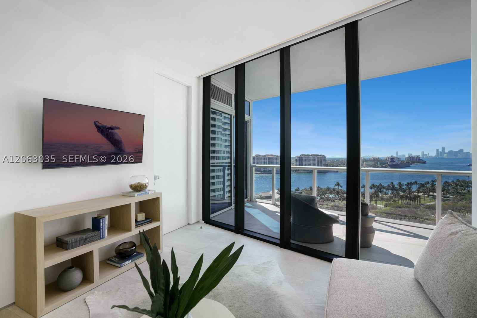 100 S Pointe Dr #1201/1202, Miami Beach FL 33139