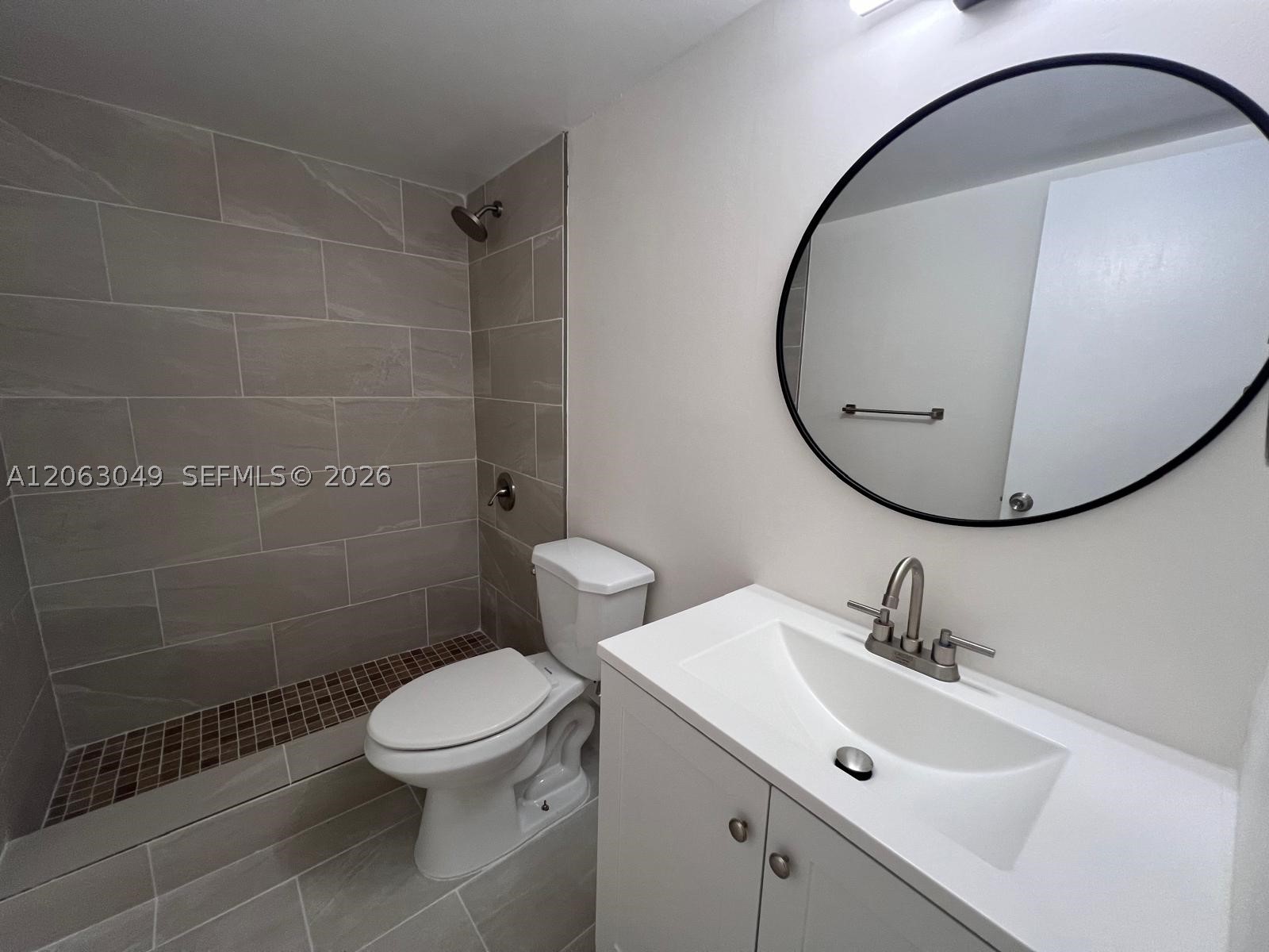 2685 W 66th St #12-20, Hialeah FL 33016