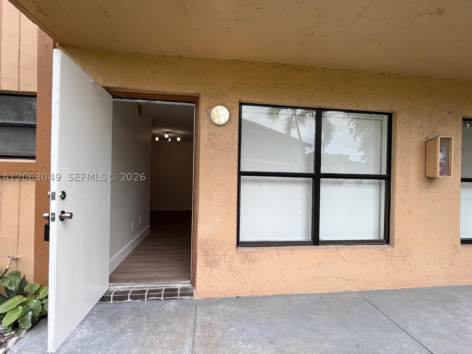 2685 W 66th St #12-20, Hialeah FL 33016