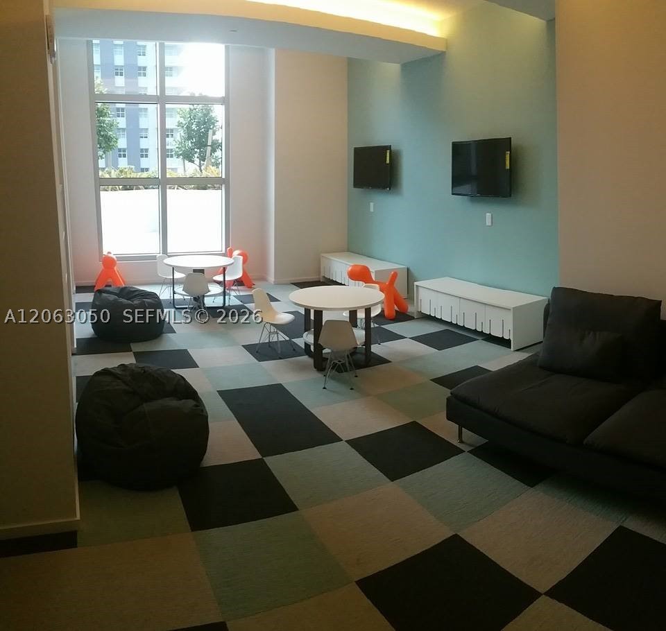 1100 S MIAMI AV #3902, Miami FL 33130