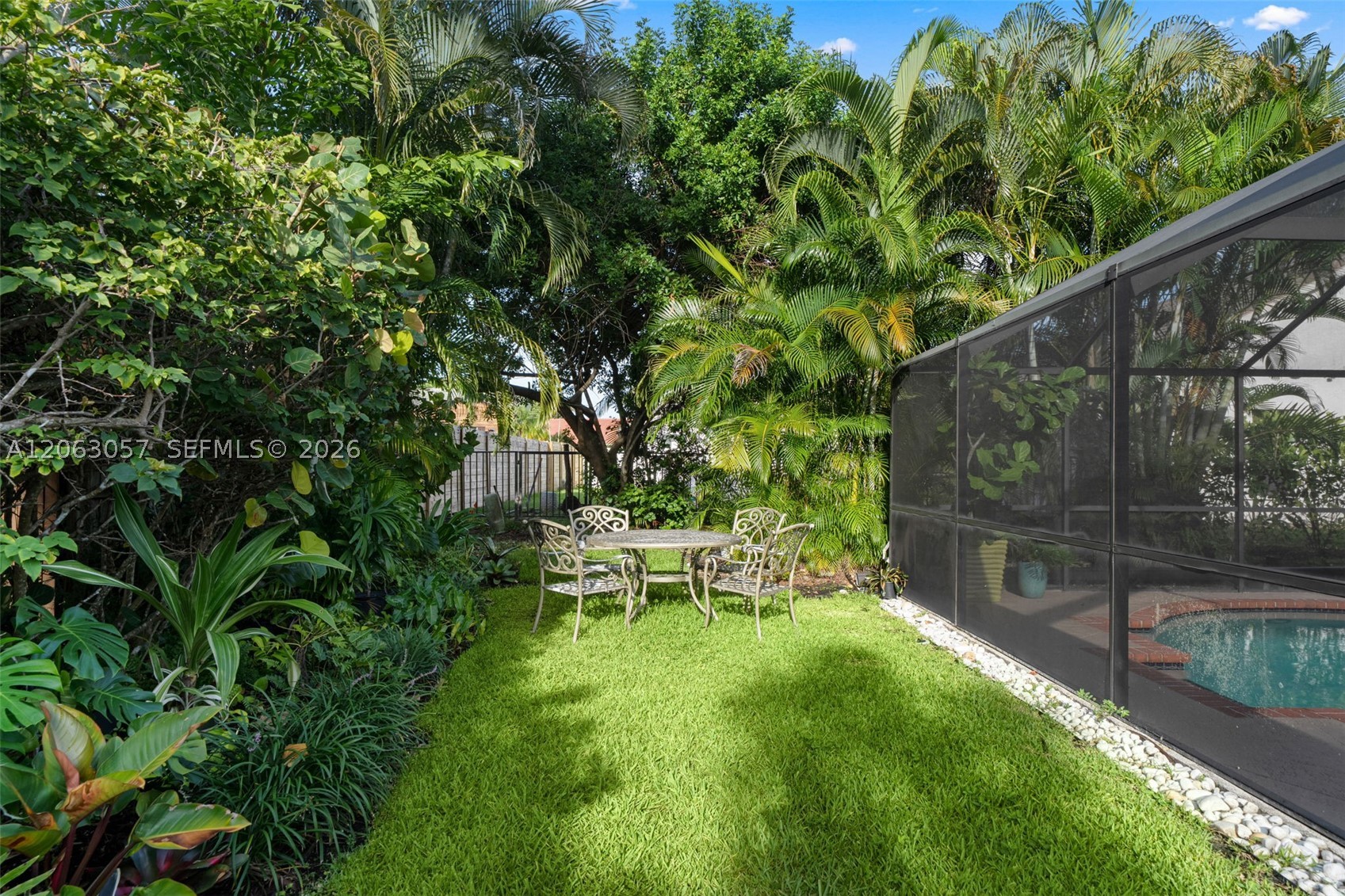 8308 NW 74th St, Tamarac FL 33321