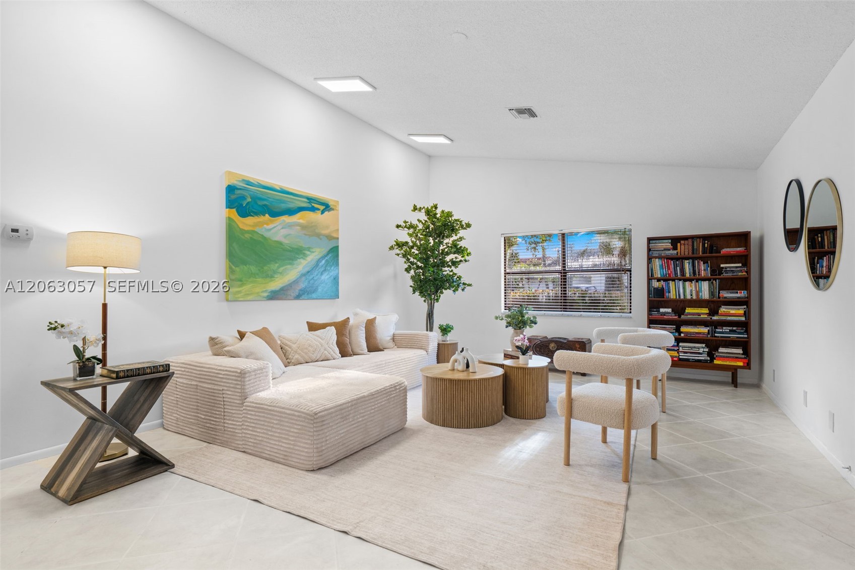 8308 NW 74th St, Tamarac FL 33321