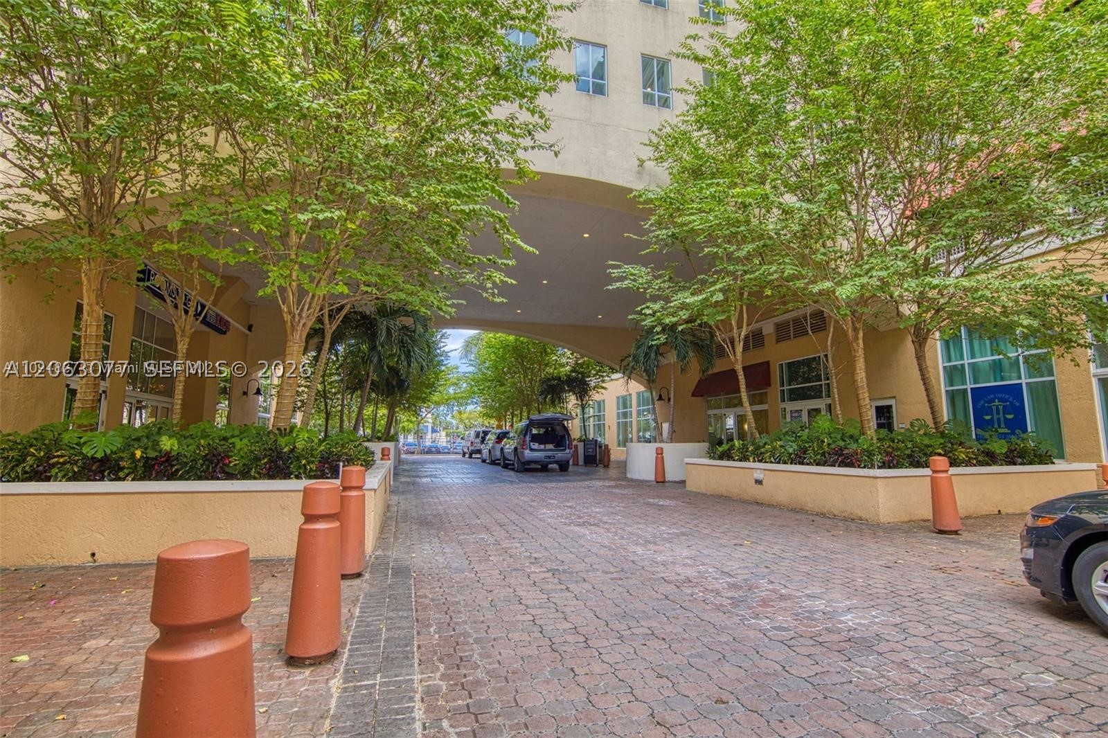 7355 SW 89th St #425N, Miami FL 33156