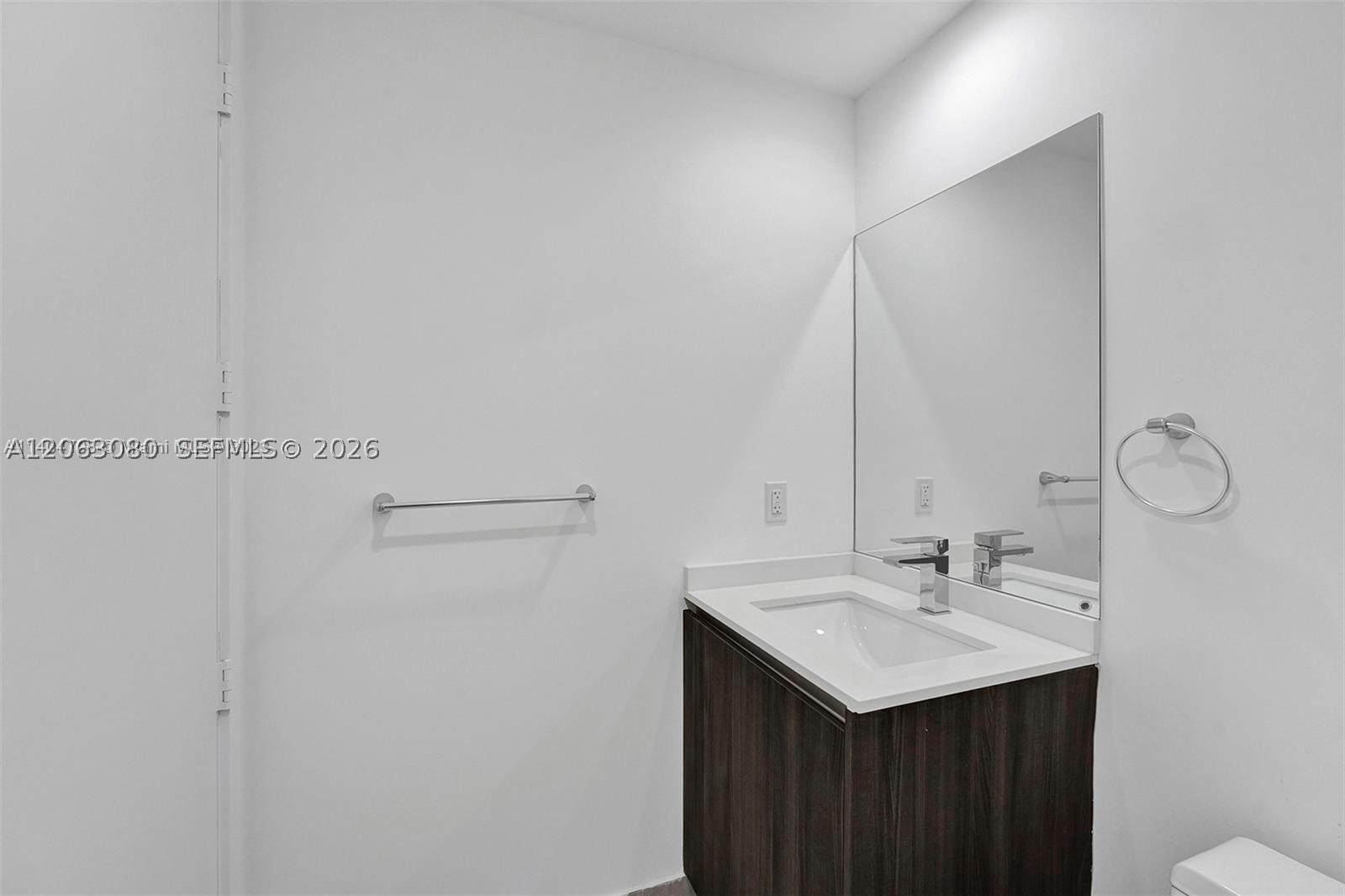 488 NE 18th St #3900, Miami FL 33132