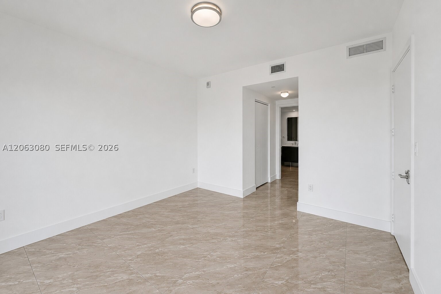488 NE 18th St #3900, Miami FL 33132