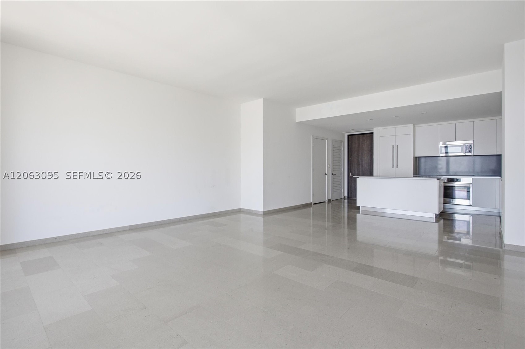 88 SW 7th St #2307, Miami FL 33130
