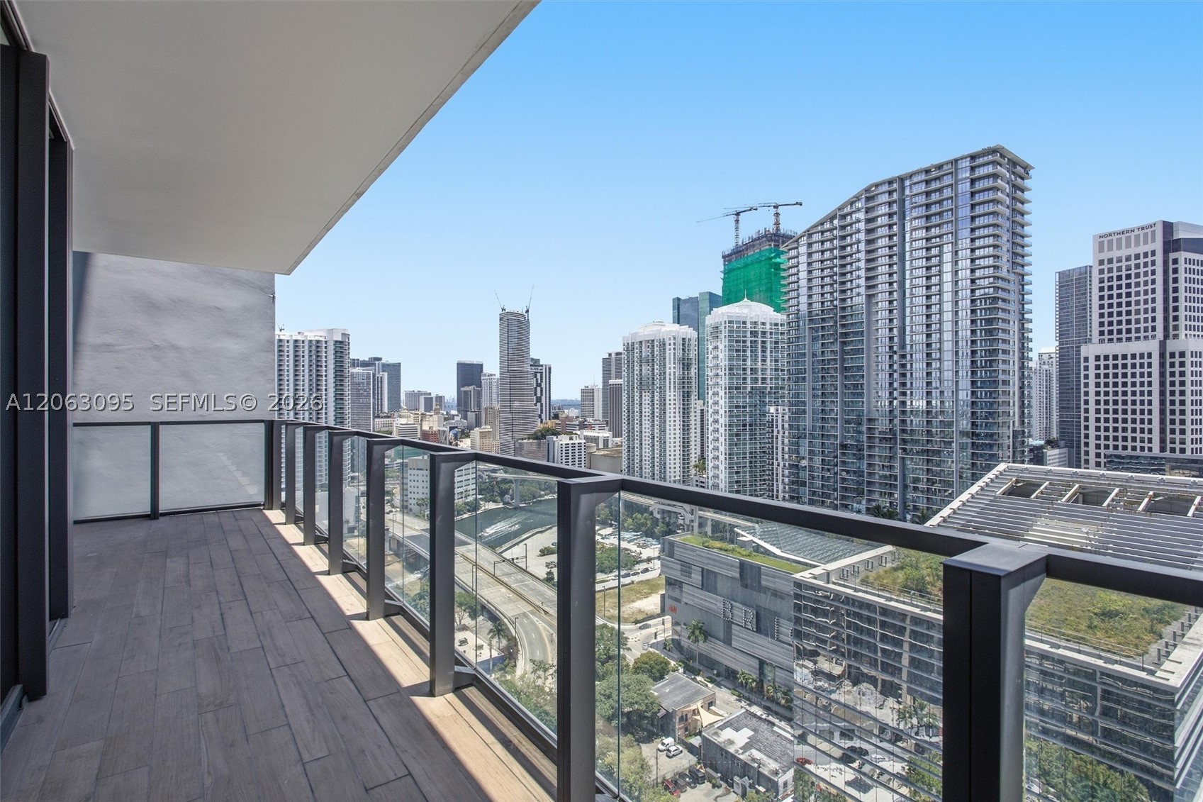 88 SW 7th St #2307, Miami FL 33130