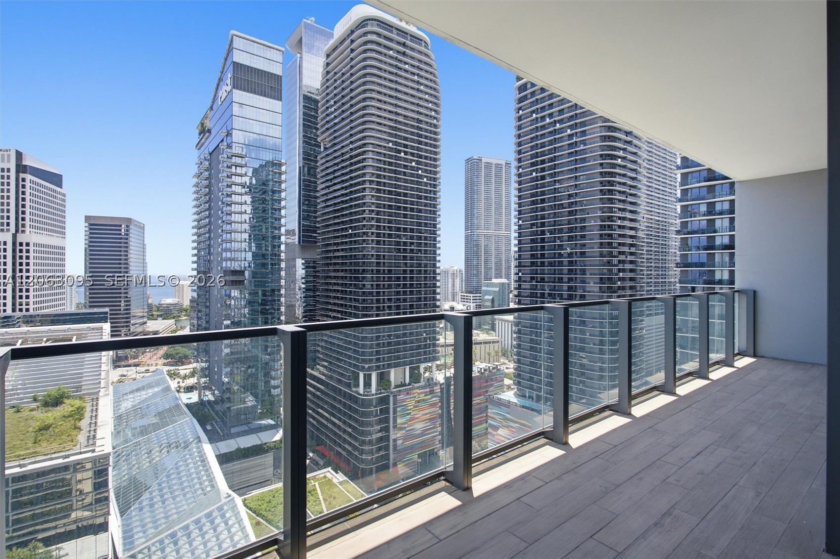 88 SW 7th St #2307, Miami FL 33130