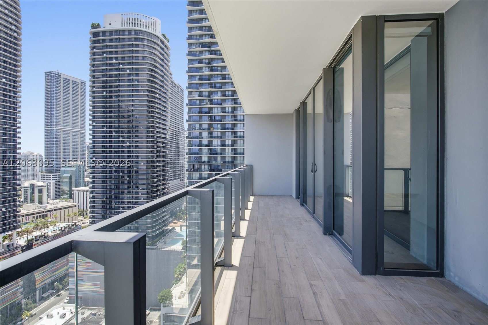 88 SW 7th St #2307, Miami FL 33130