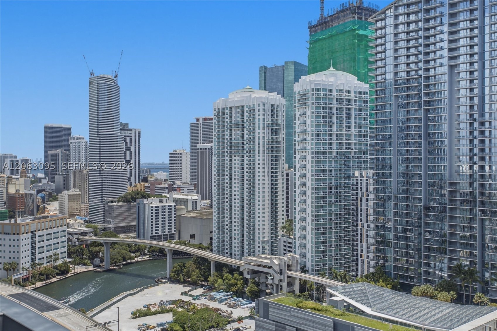 88 SW 7th St #2307, Miami FL 33130