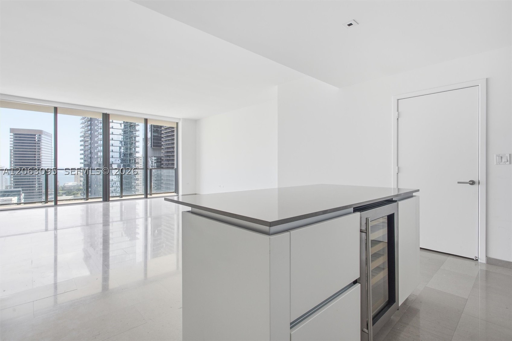 88 SW 7th St #2307, Miami FL 33130