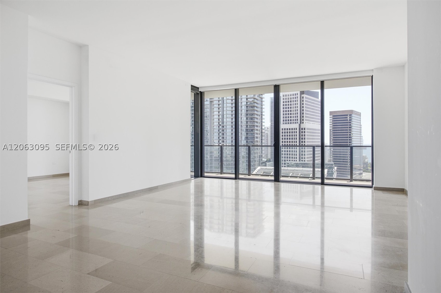 88 SW 7th St #2307, Miami FL 33130