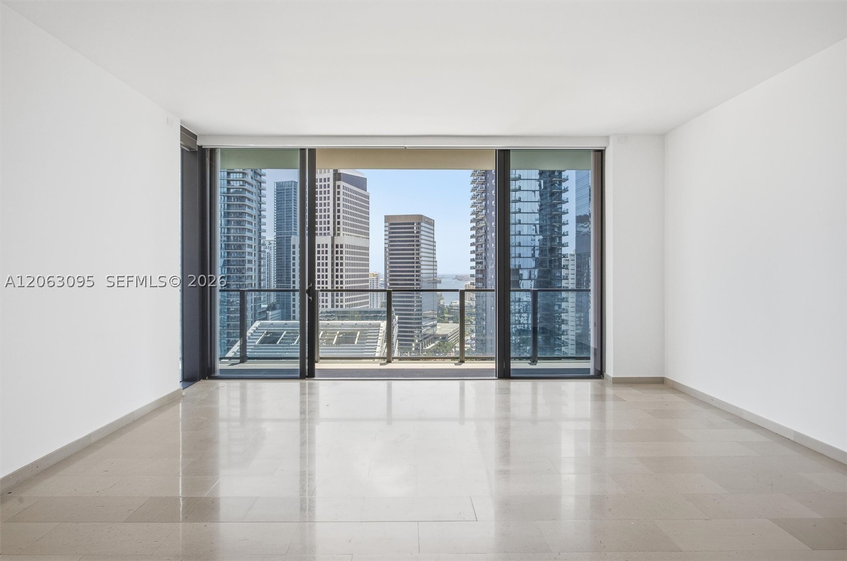 88 SW 7th St #2307, Miami FL 33130