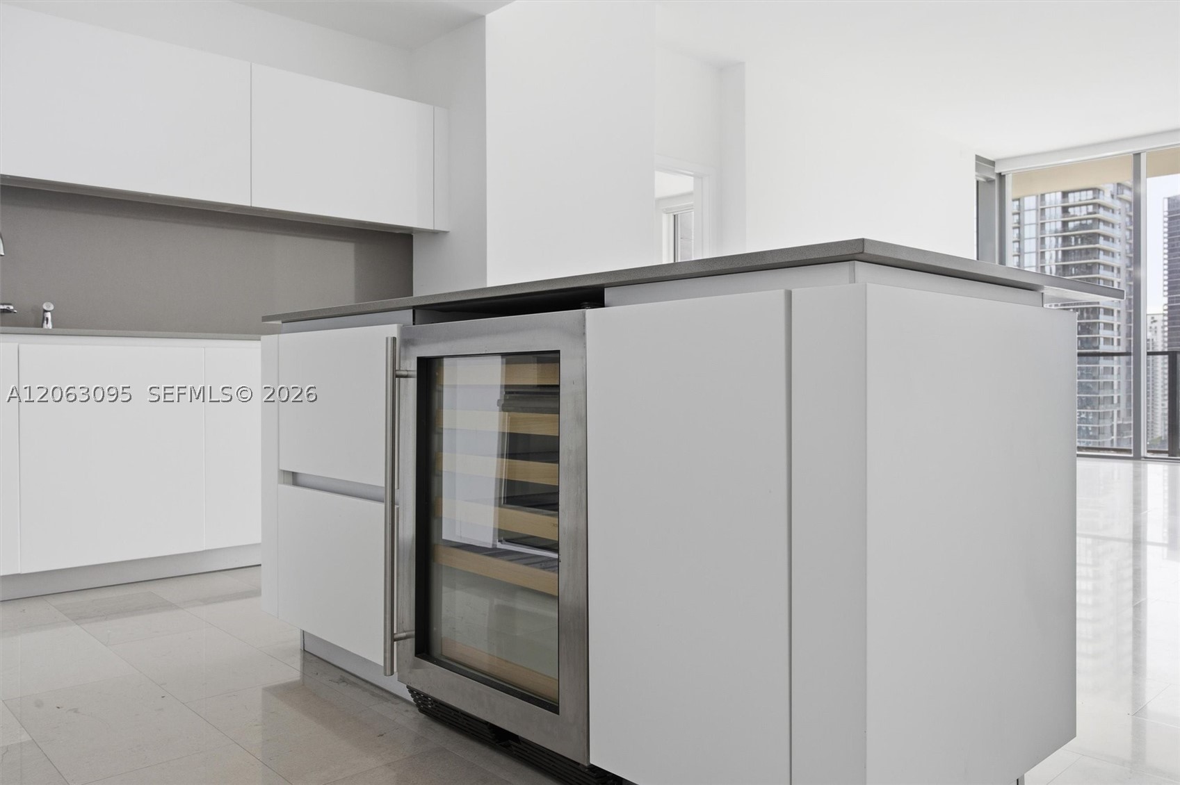 88 SW 7th St #2307, Miami FL 33130