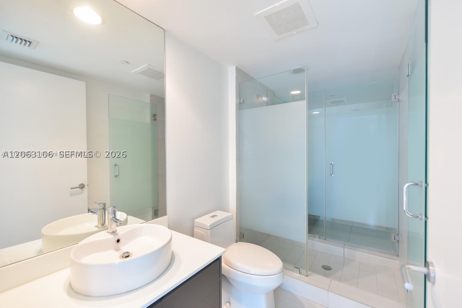31 SE 6th St #406, Miami FL 33131