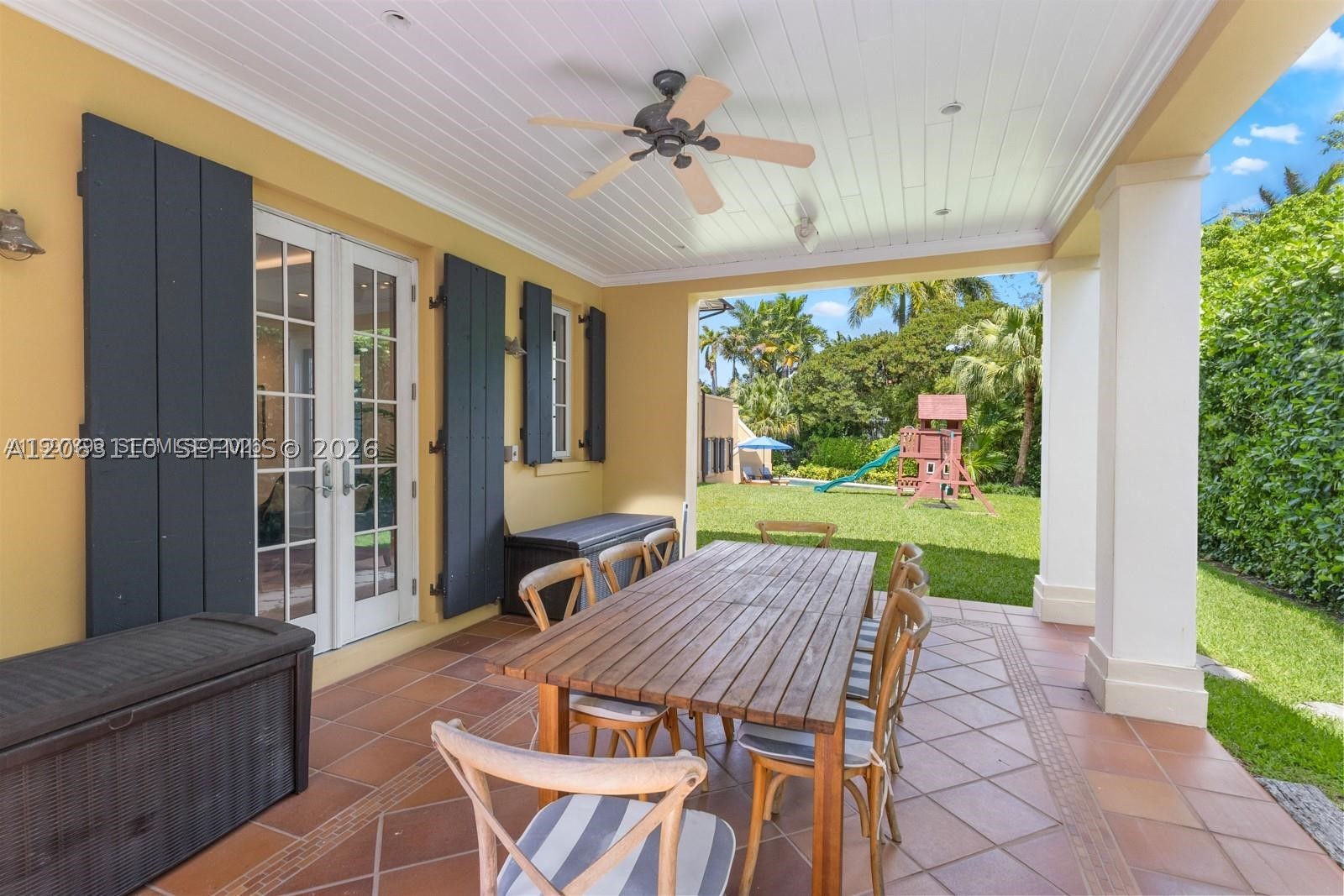 685 Harbor Ln, Key Biscayne FL 33149