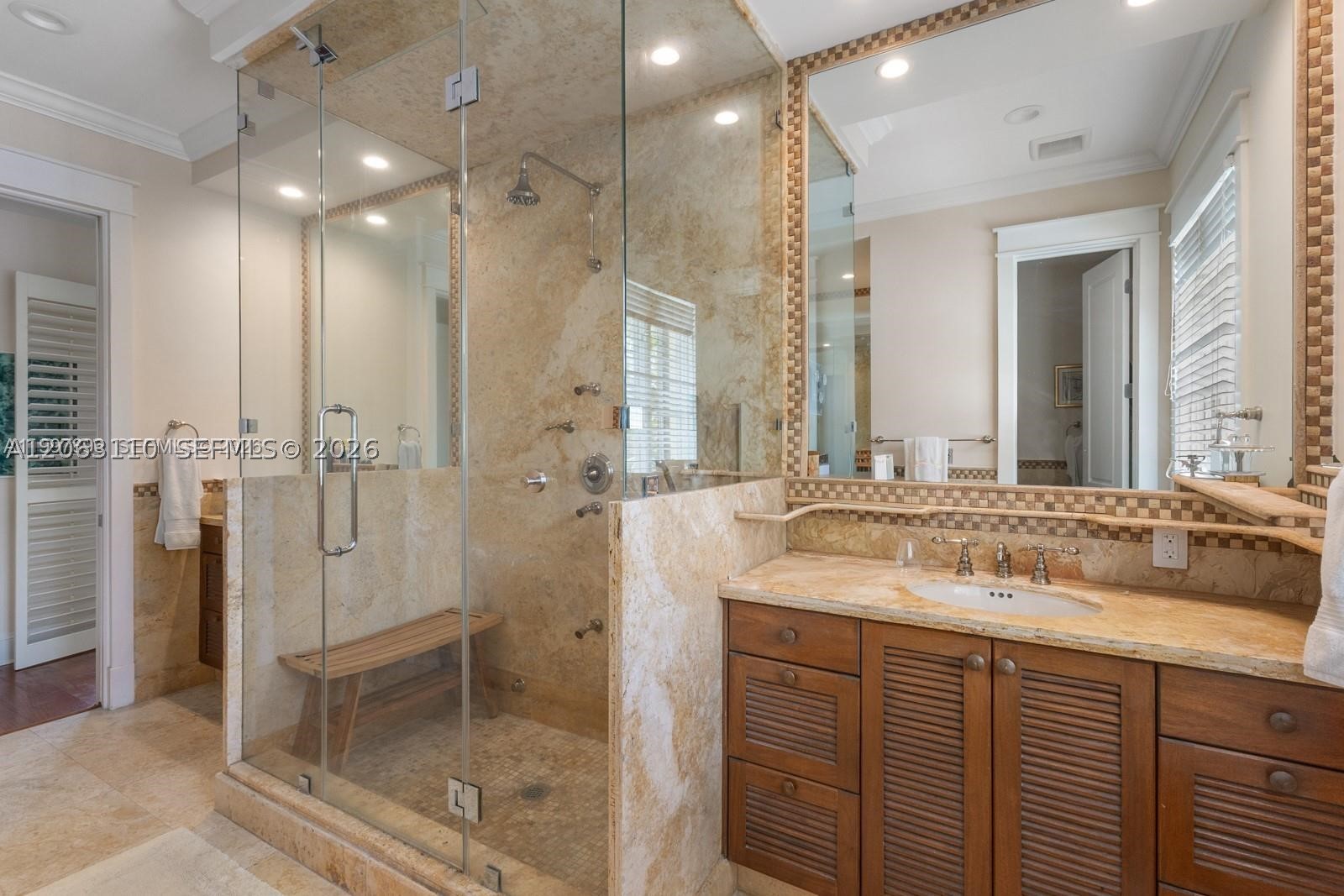685 Harbor Ln, Key Biscayne FL 33149