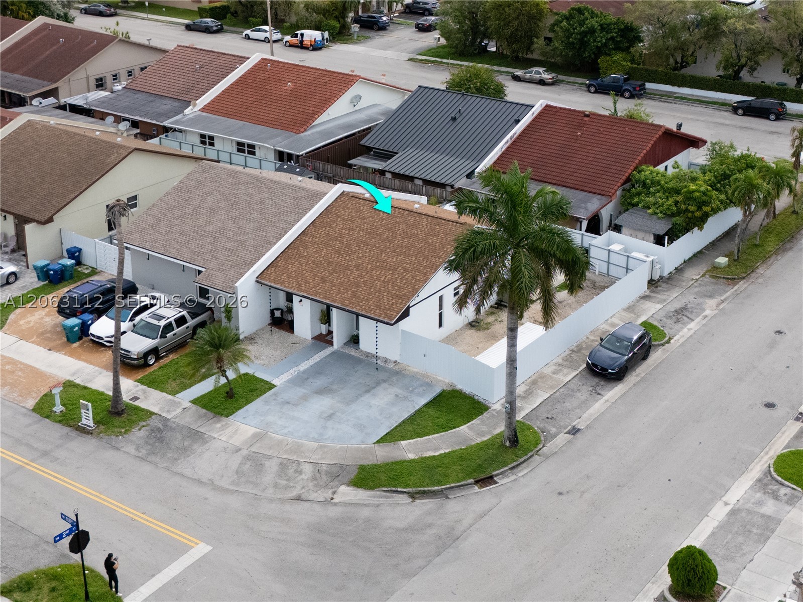 165 SW 113th Ct, Sweetwater FL 33174