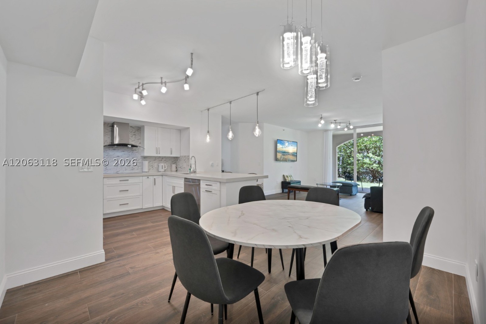 19601 E Country Club Dr #7108, Aventura FL 33180