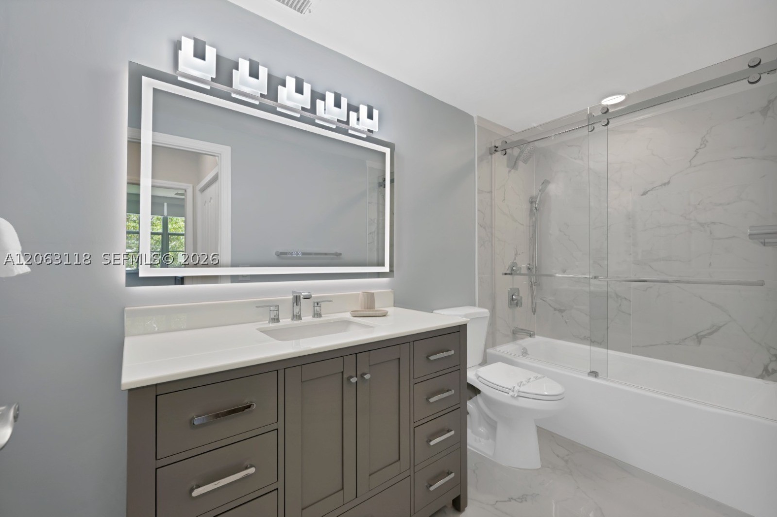 19601 E Country Club Dr #7108, Aventura FL 33180
