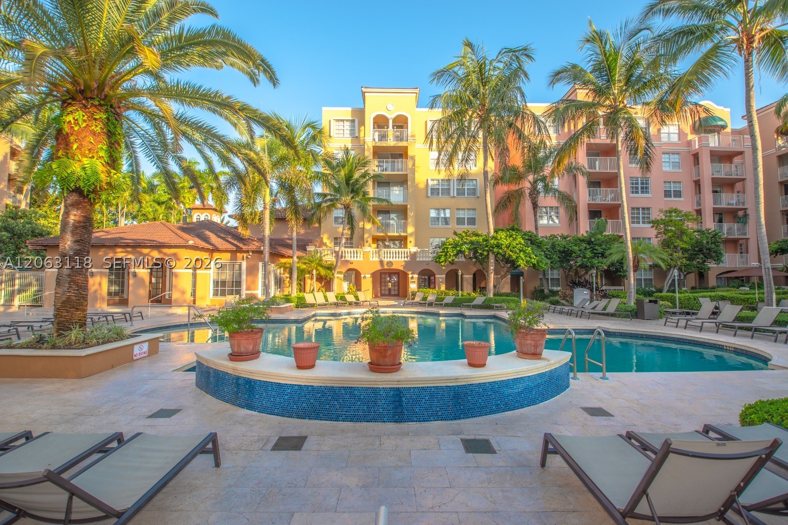 19601 E Country Club Dr #7108, Aventura FL 33180