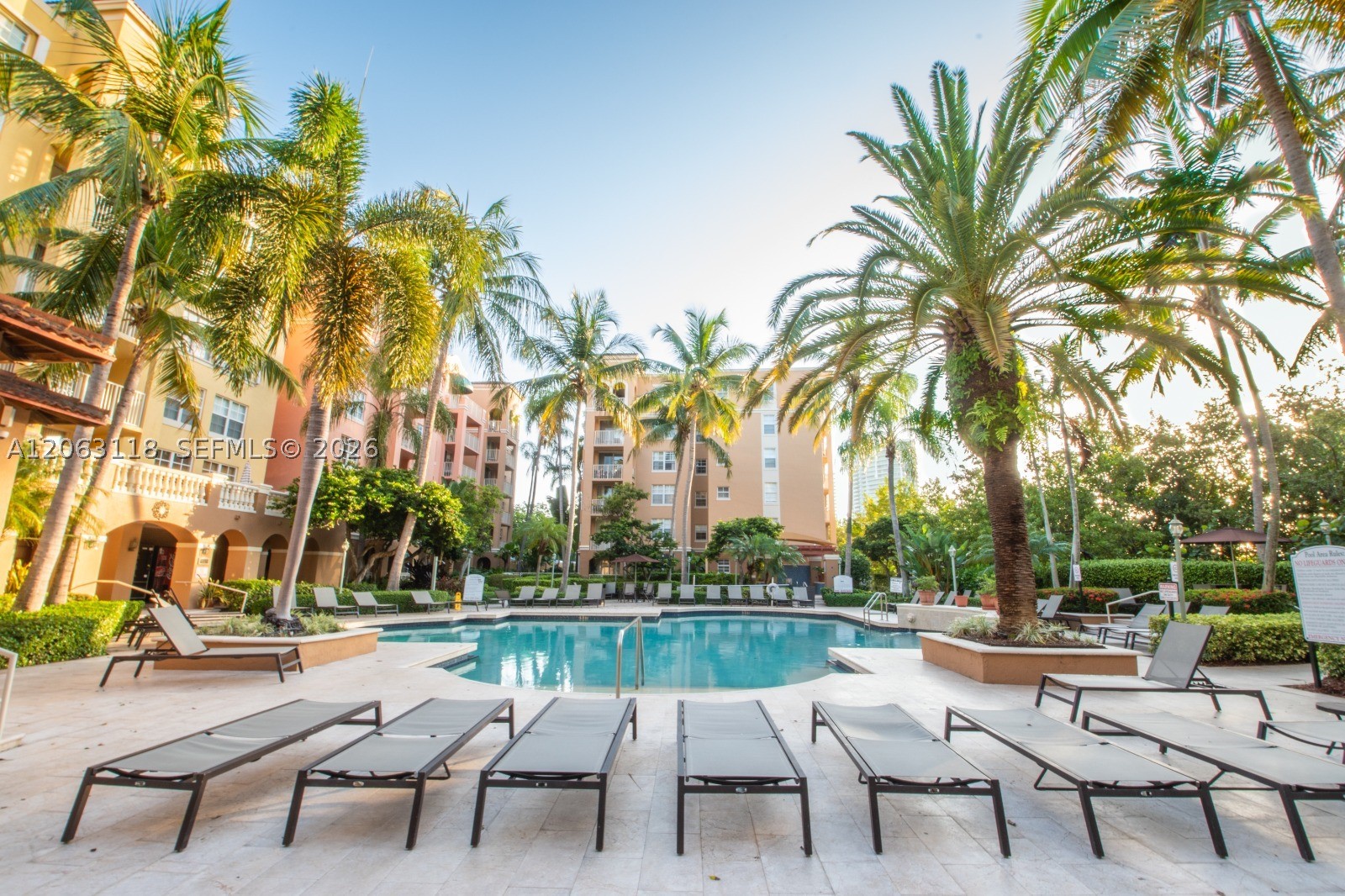 19601 E Country Club Dr #7108, Aventura FL 33180