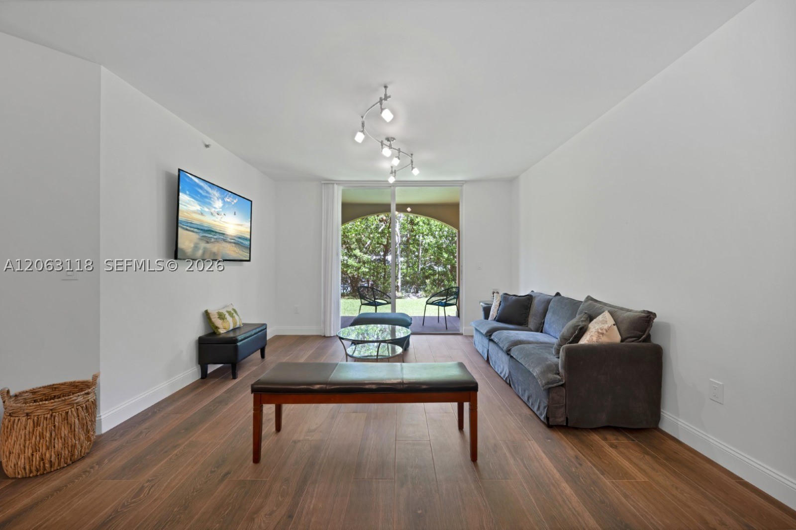 19601 E Country Club Dr #7108, Aventura FL 33180