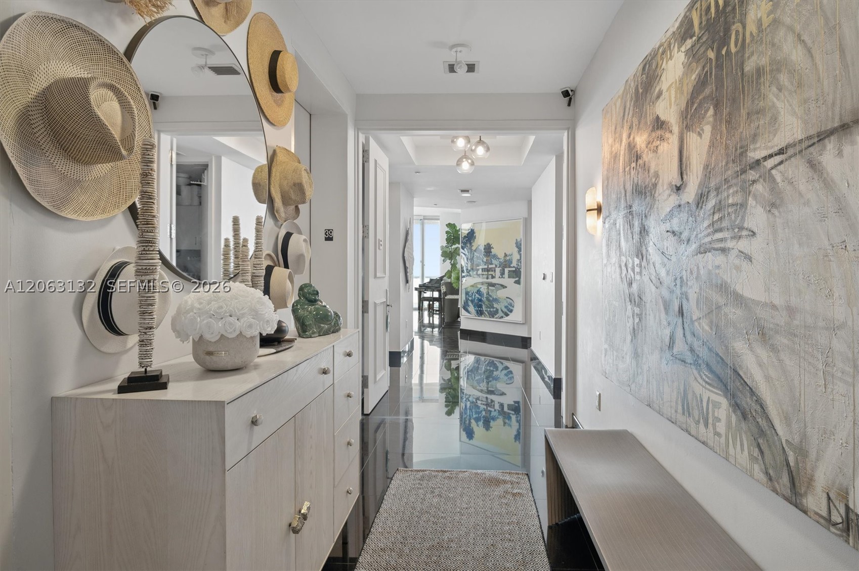 100 S Pointe Dr #3906, Miami Beach FL 33139