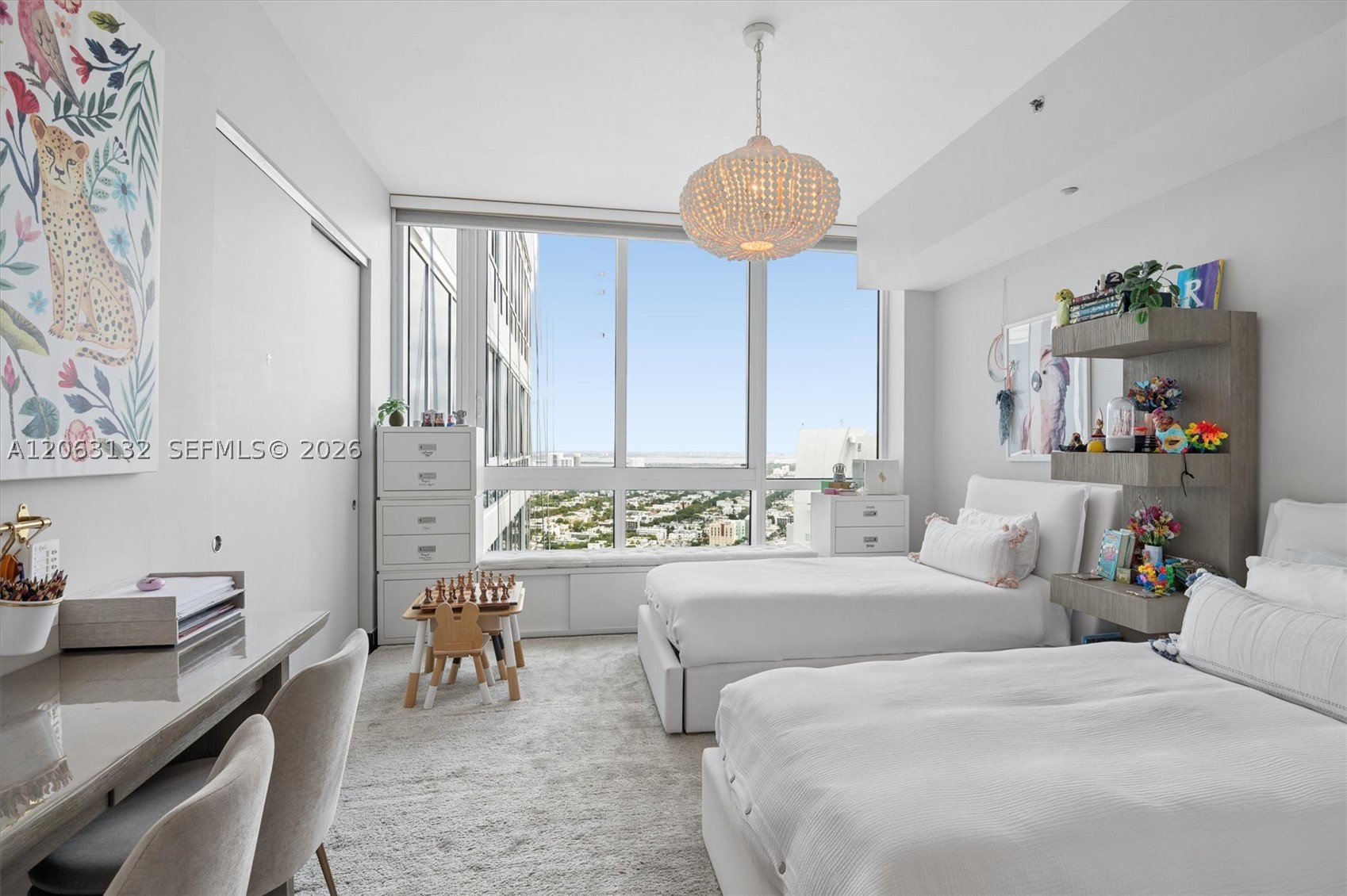 100 S Pointe Dr #3906, Miami Beach FL 33139
