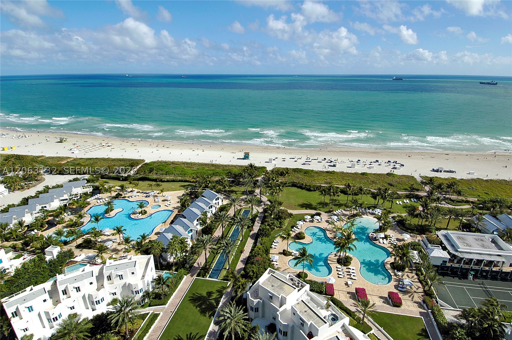 100 S Pointe Dr #3906, Miami Beach FL 33139