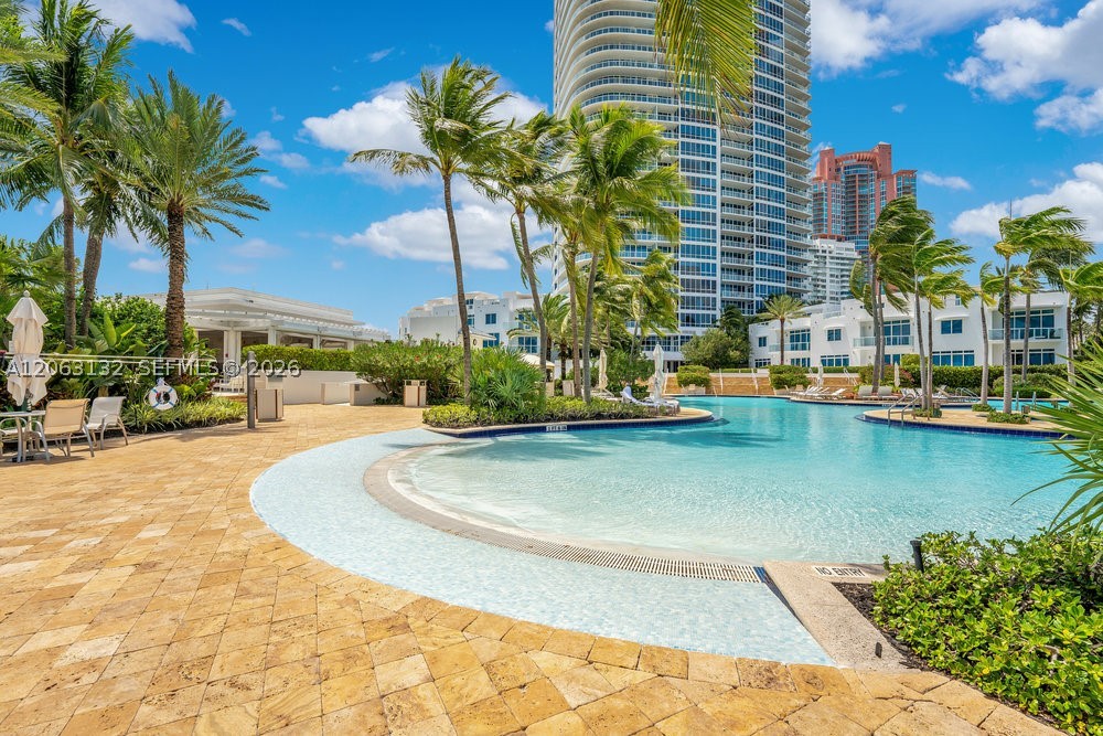 100 S Pointe Dr #3906, Miami Beach FL 33139