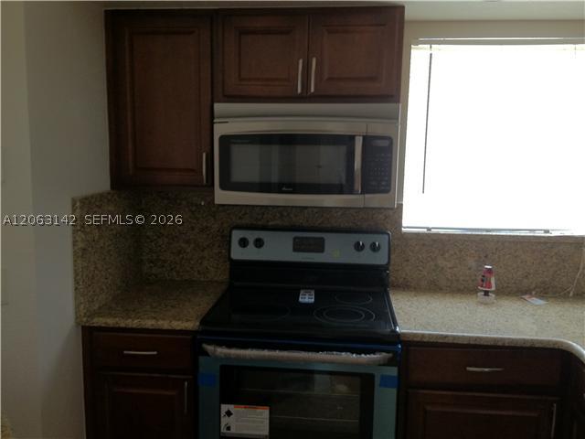 3350 N Pinewalk Dr N #1428, Margate FL 33063