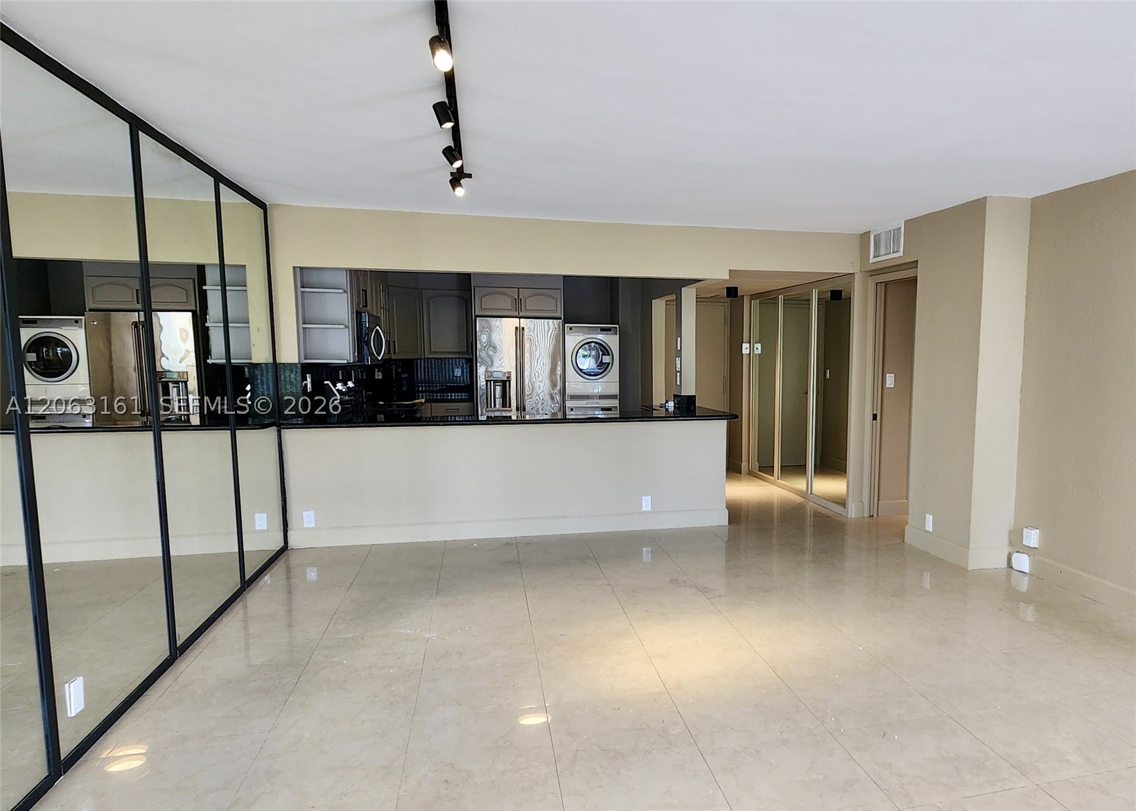1901 Brickell Ave #B512, Miami FL 33129