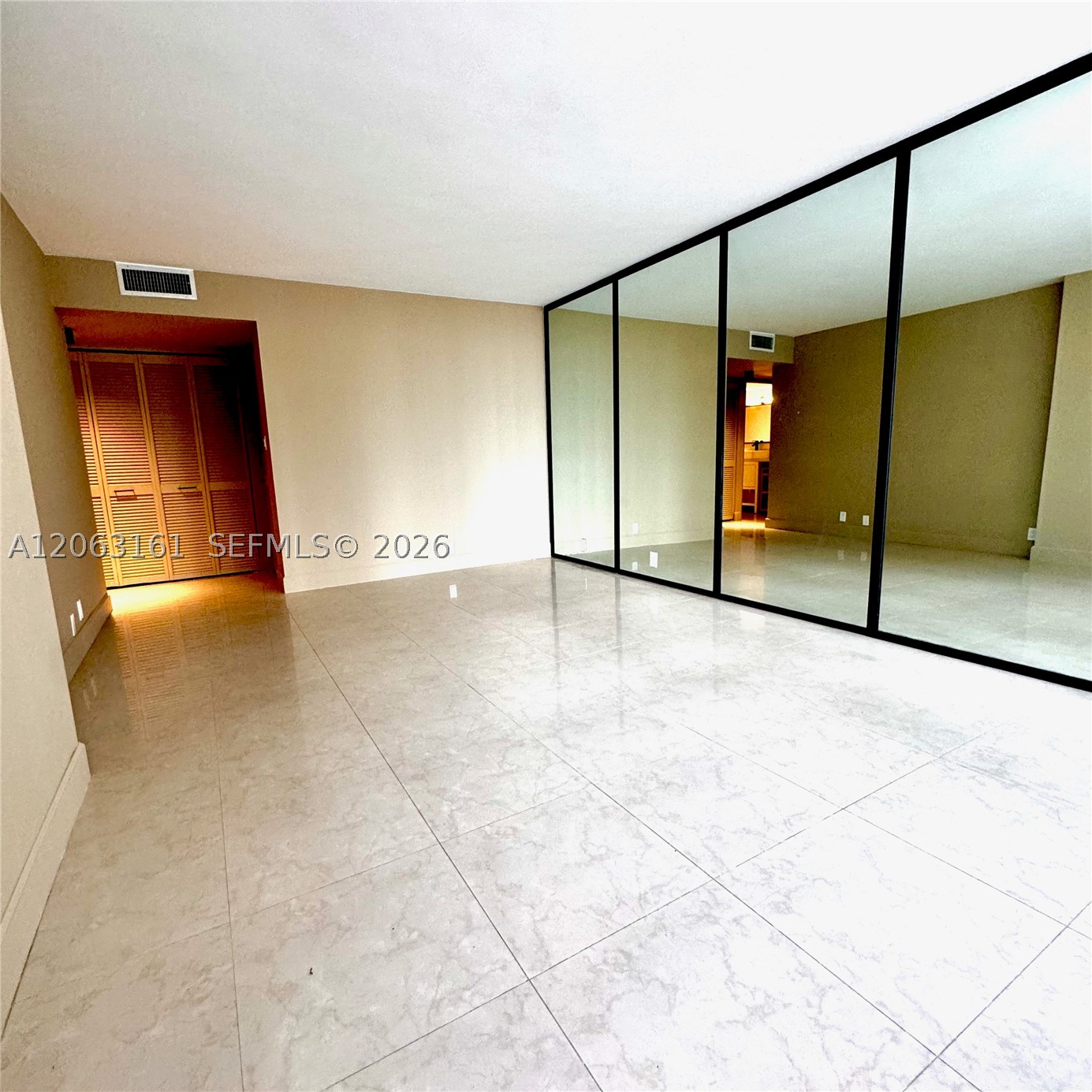 1901 Brickell Ave #B512, Miami FL 33129