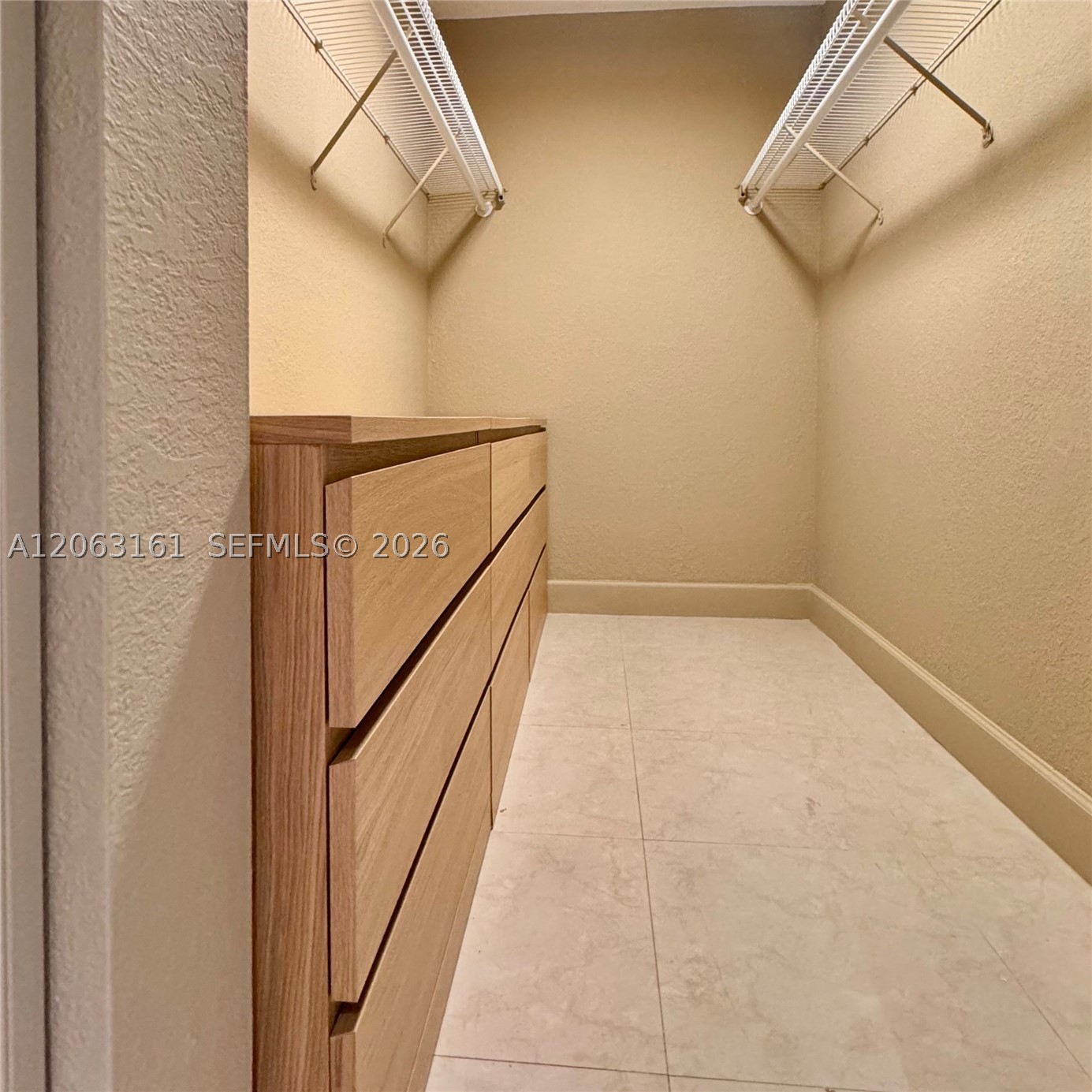 1901 Brickell Ave #B512, Miami FL 33129