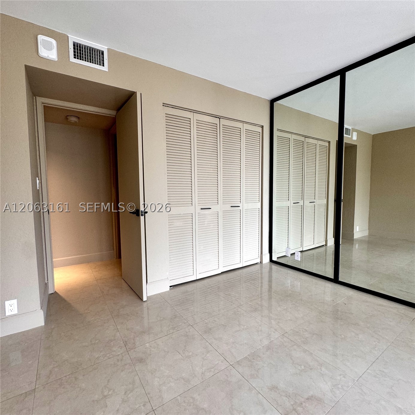 1901 Brickell Ave #B512, Miami FL 33129