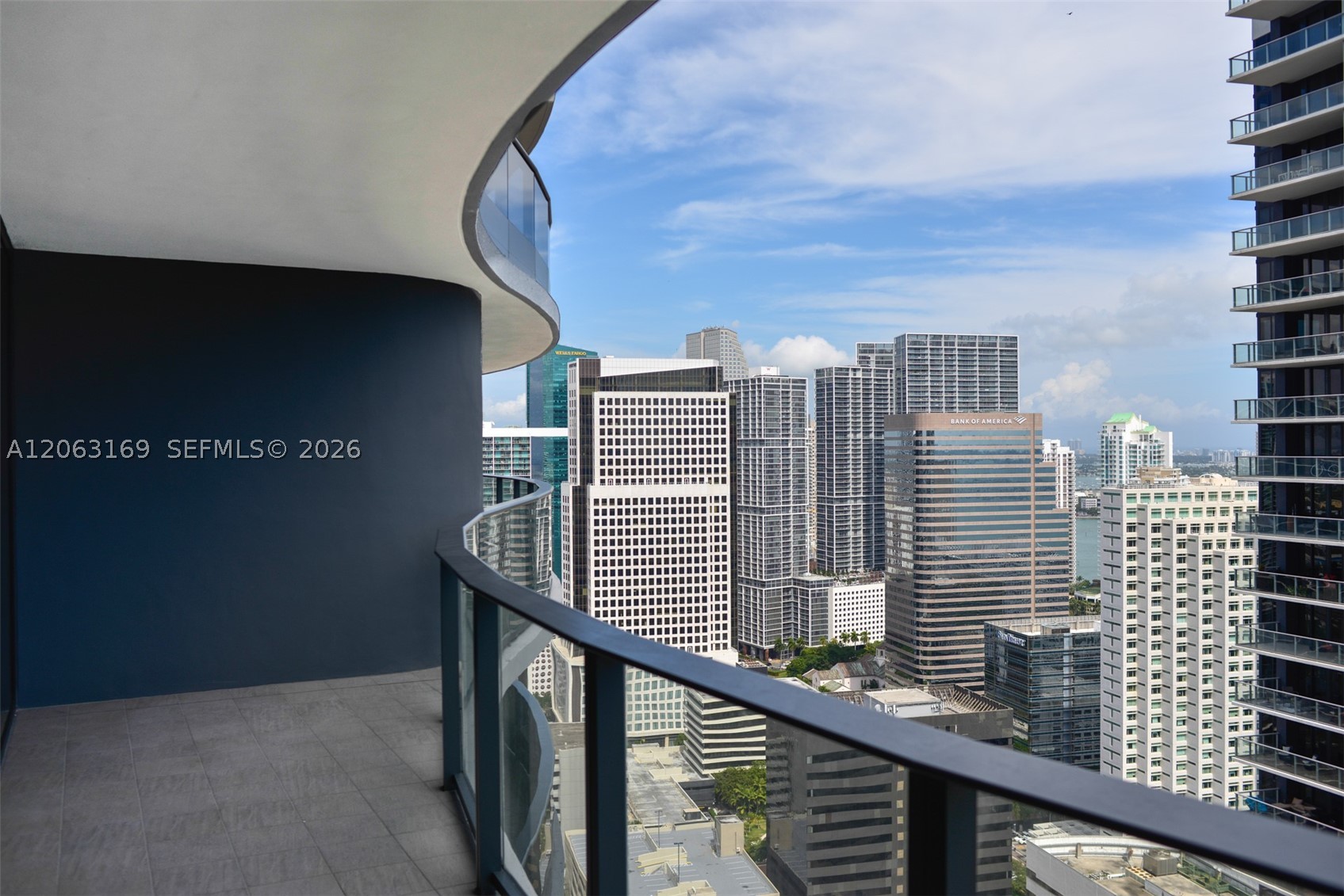 1000 Brickell Plz #4205, Miami FL 33131