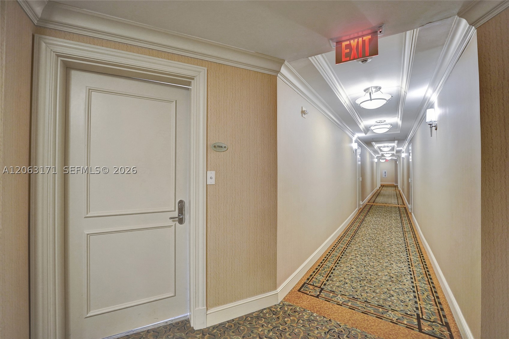 19900 E Country Club Dr #TS16, Aventura FL 33180