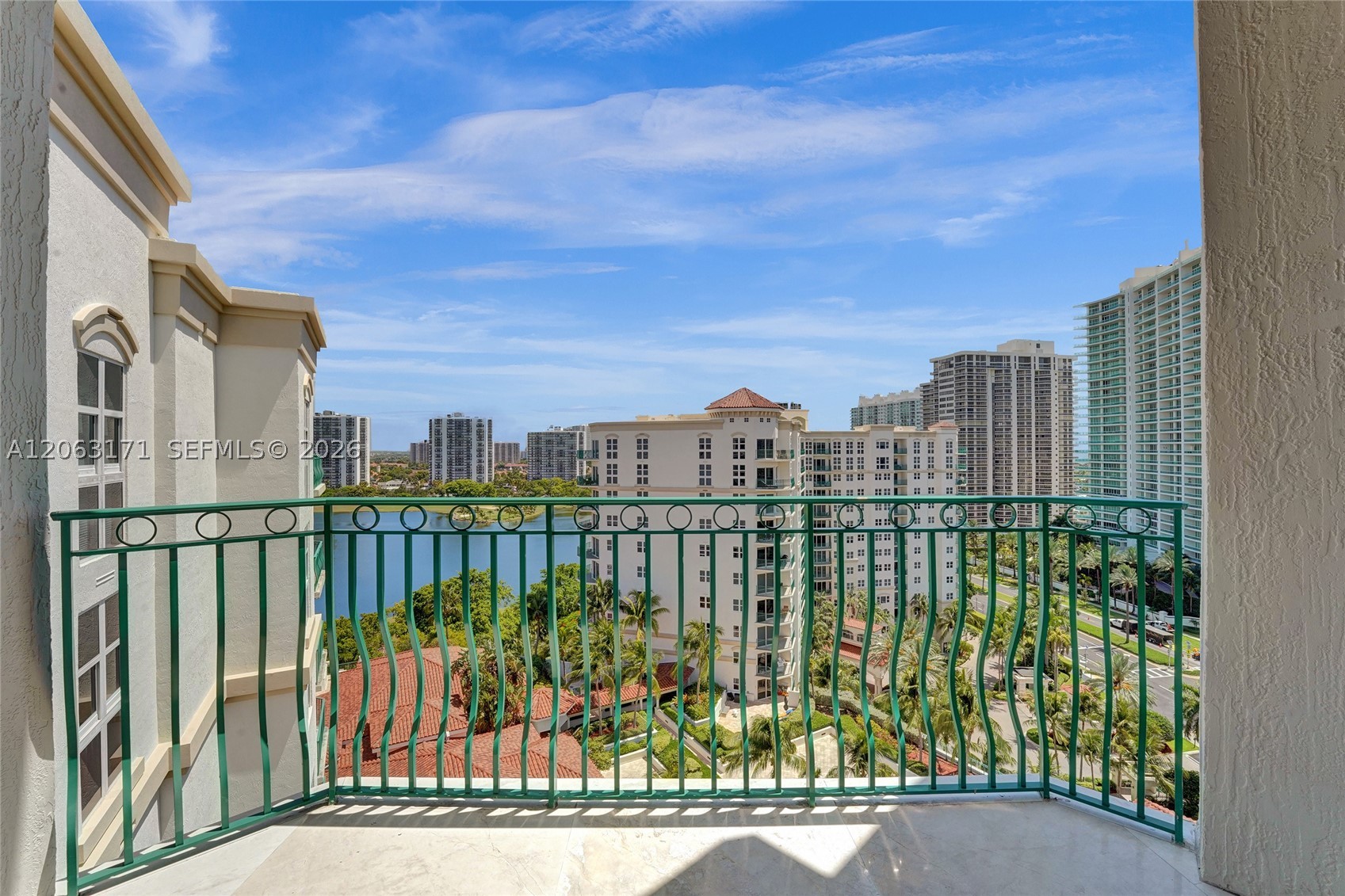 19900 E Country Club Dr #TS16, Aventura FL 33180