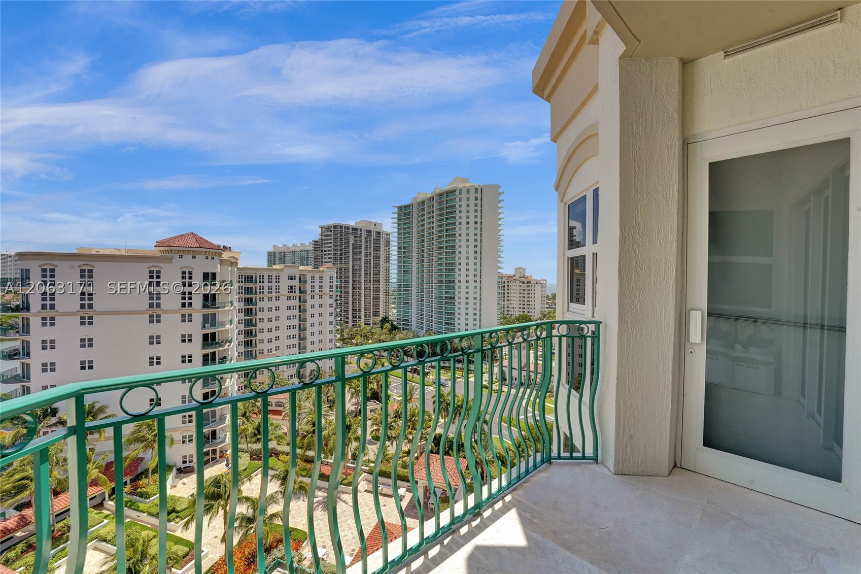 19900 E Country Club Dr #TS16, Aventura FL 33180