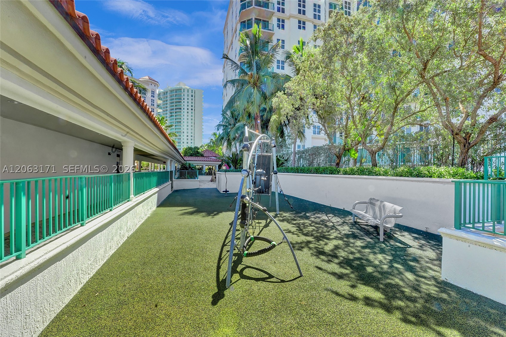 19900 E Country Club Dr #TS16, Aventura FL 33180