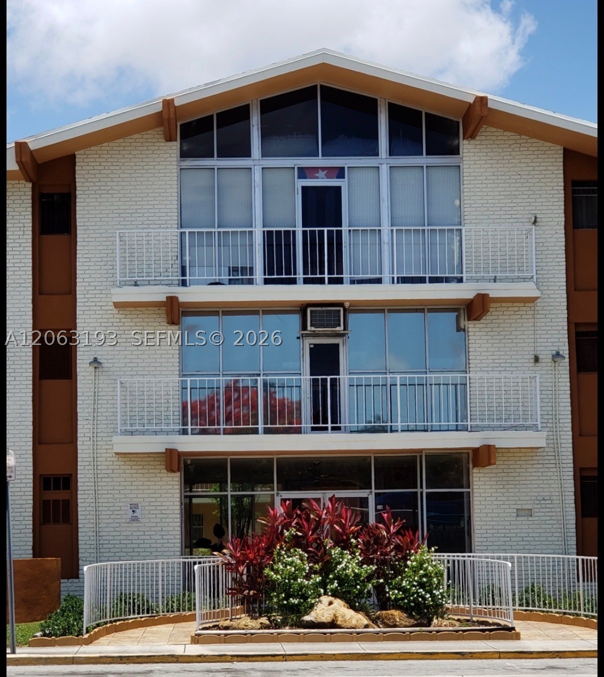 3881 W Flagler St #305, Miami FL 33134