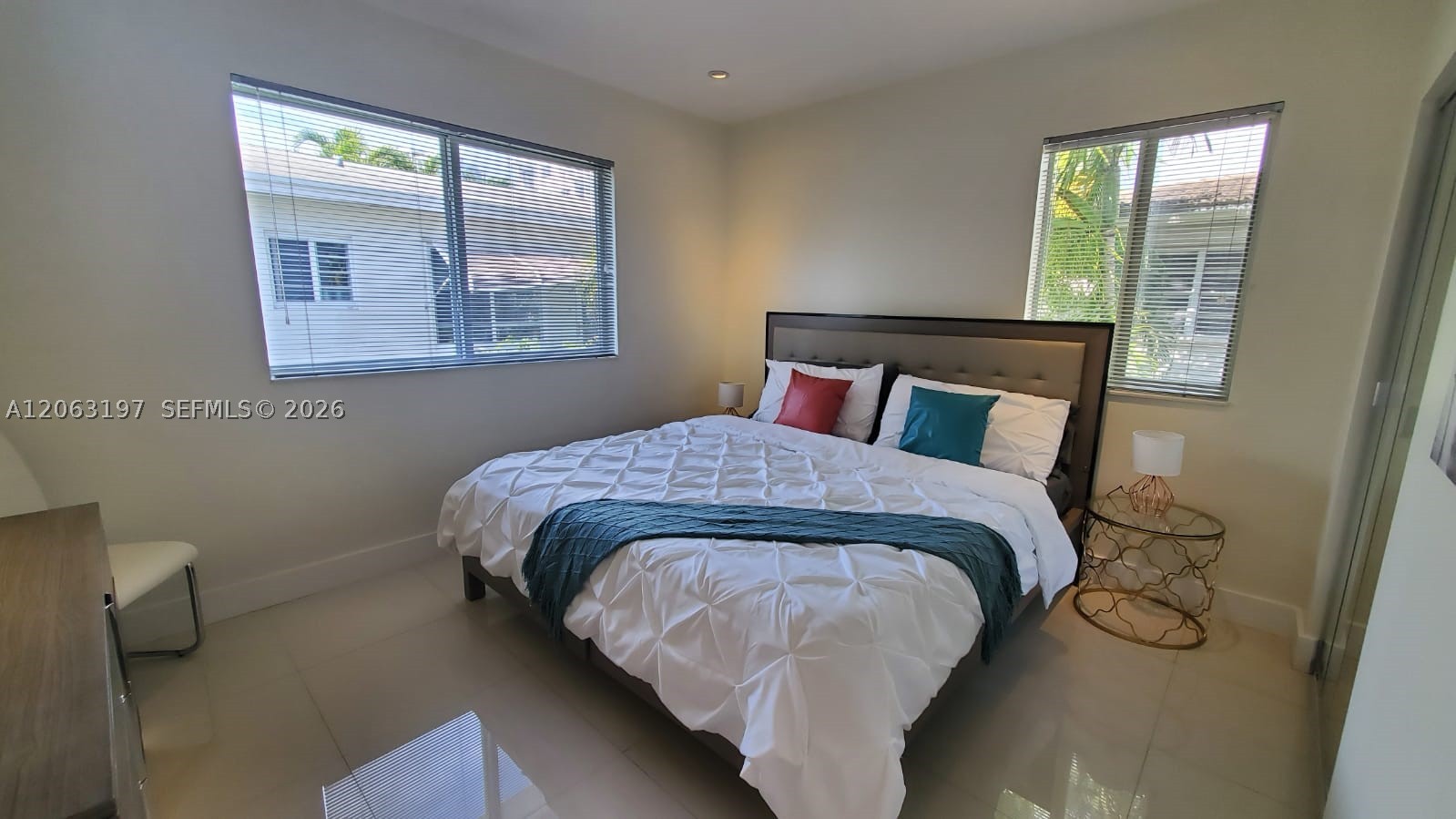 1620 Bay Rd, Miami Beach FL 33139