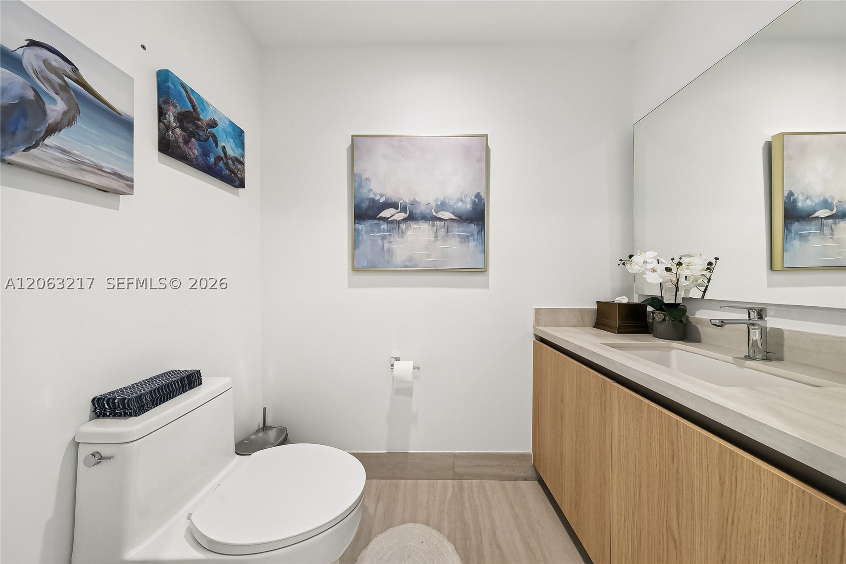 2411 Laguna Circle #2010, Miami FL 33181