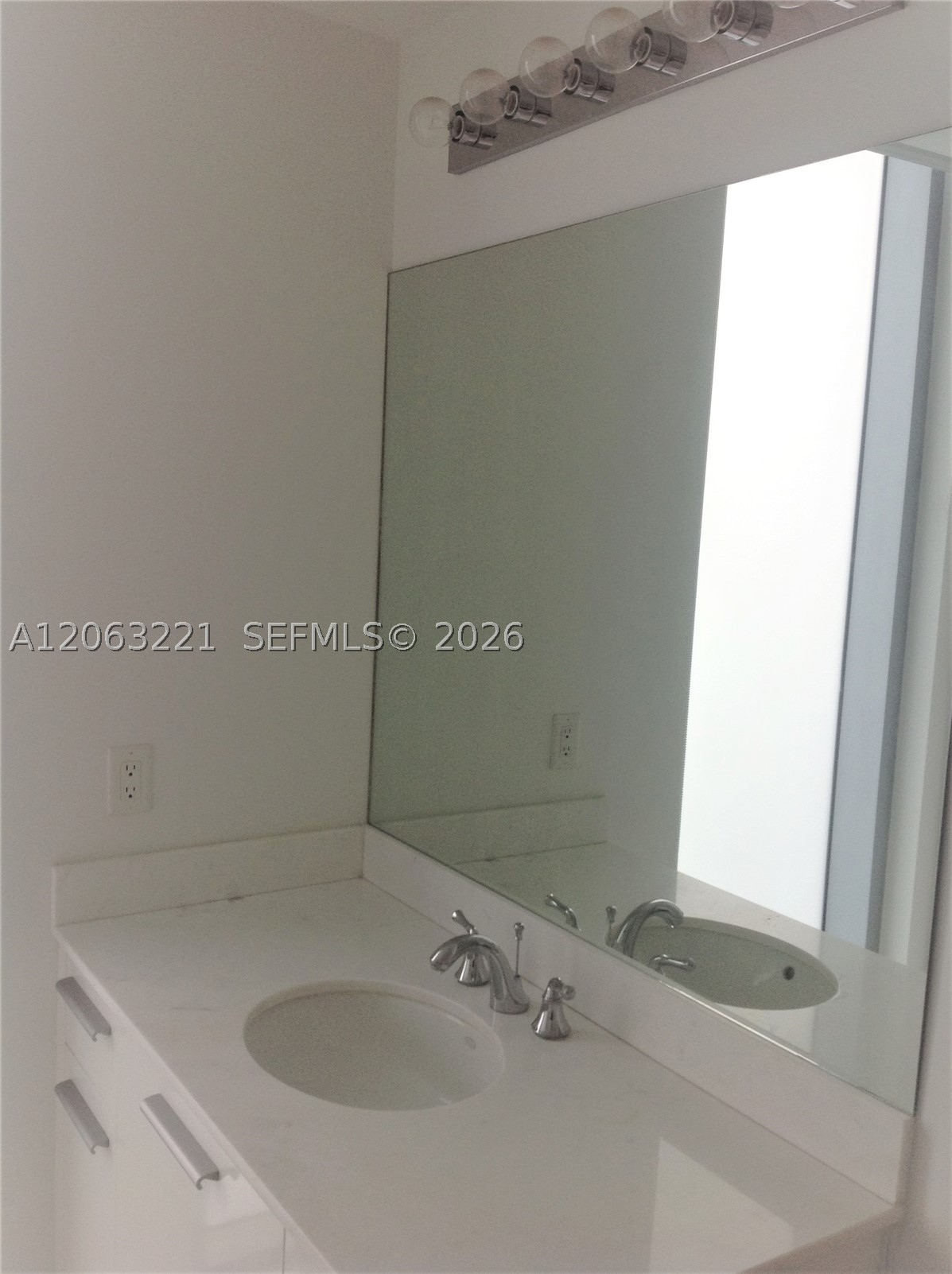 1050 Brickell Ave #402, Miami FL 33131