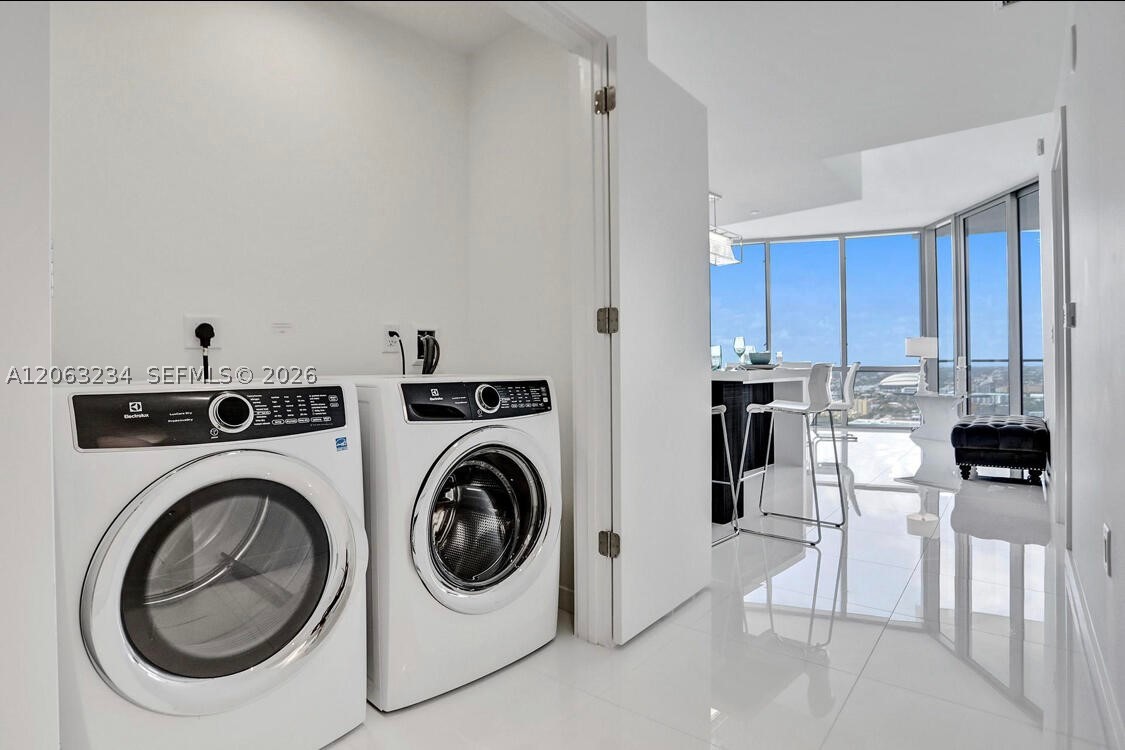 851 NE 1st Ave #3510, Miami FL 33132