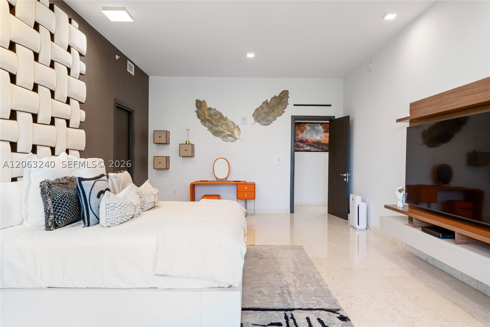 3581 E Glencoe St #505, Miami FL 33133