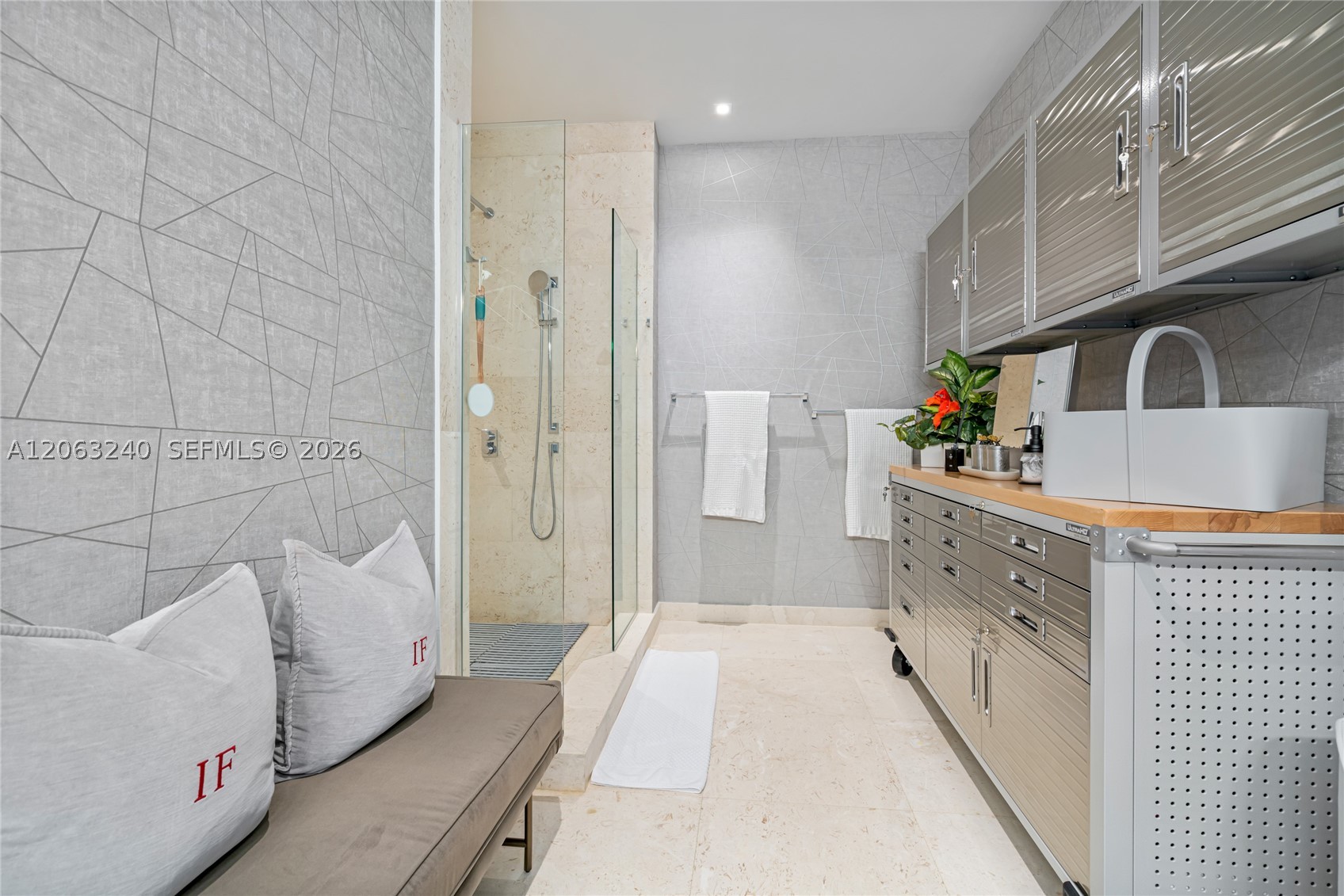3581 E Glencoe St #505, Miami FL 33133